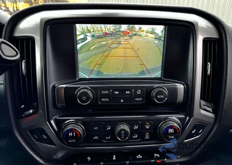 2018 Chevrolet Silverado K1500 Lt z USA, uszkodzony, nr VIN 1GCVKREC4JZ136670